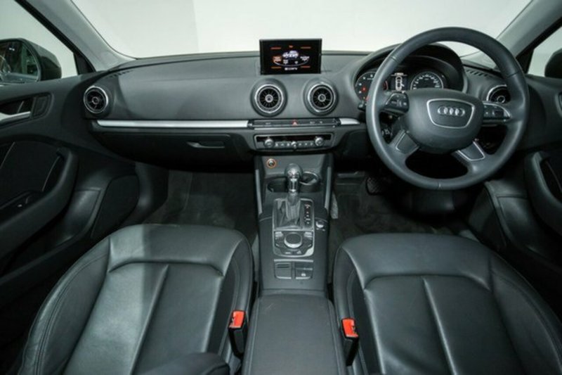 2013 AUDI A3 SPORTBACK 1.4 TFSI ATTRACTION 8P MY13
