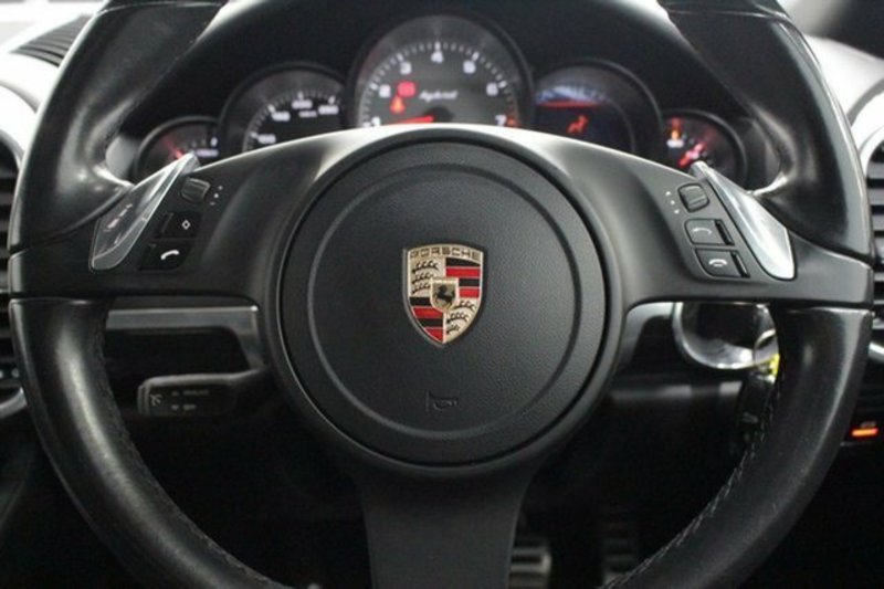2010 PORSCHE CAYENNE S HYBRID SERIES 2