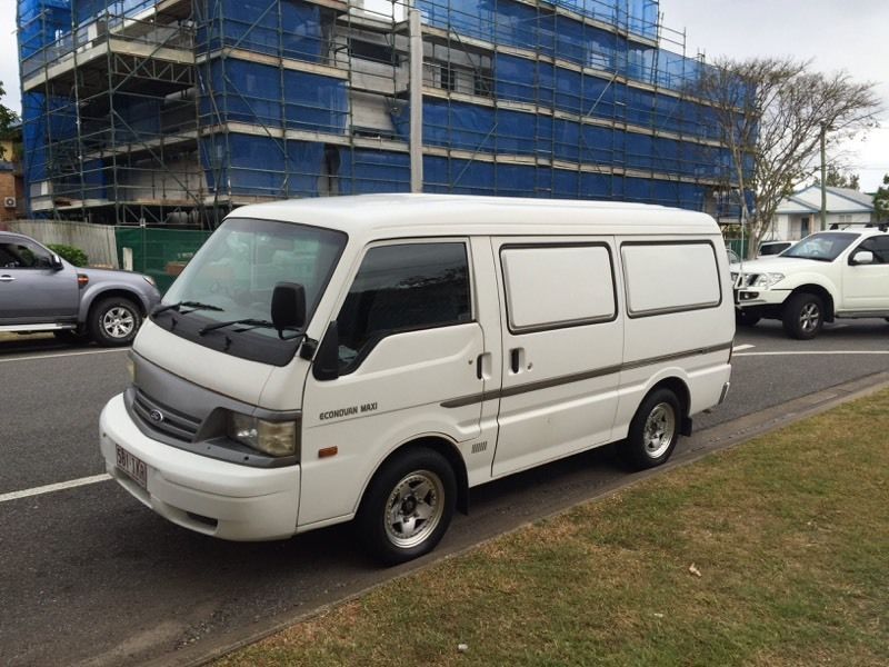 2000 FORD ECONOVAN MAXI JG