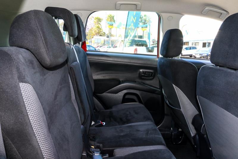 2012 MITSUBISHI OUTLANDER LS ZH