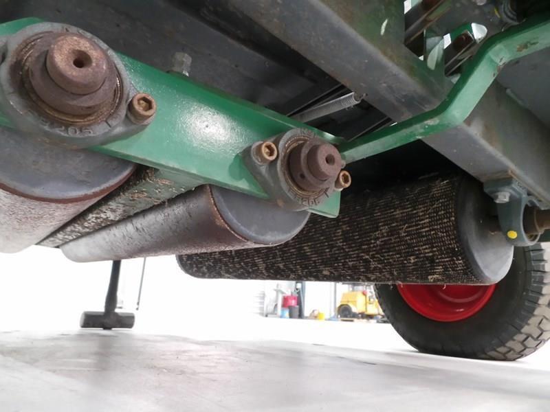 TURF TEC RIDE ON GREENS ROLLER