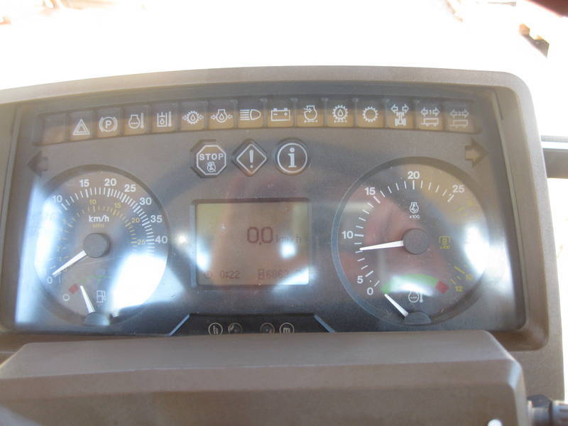 2000 JOHN DEERE 6610