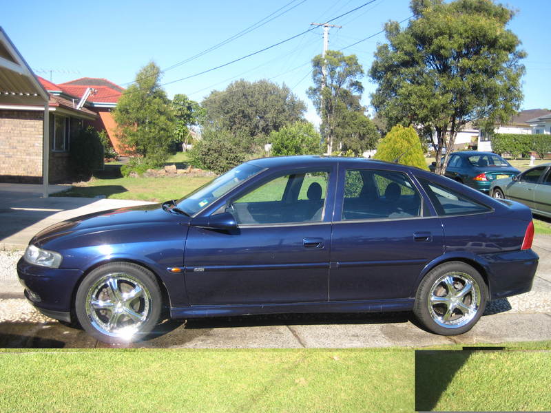 2000 HOLDEN VECTRA CD JSII