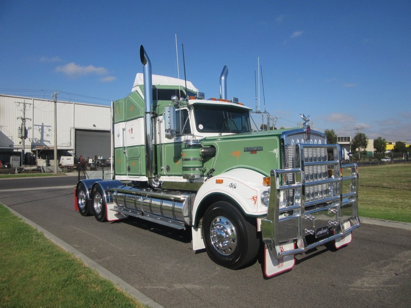1994 KENWORTH T900 Classic T900 Truck