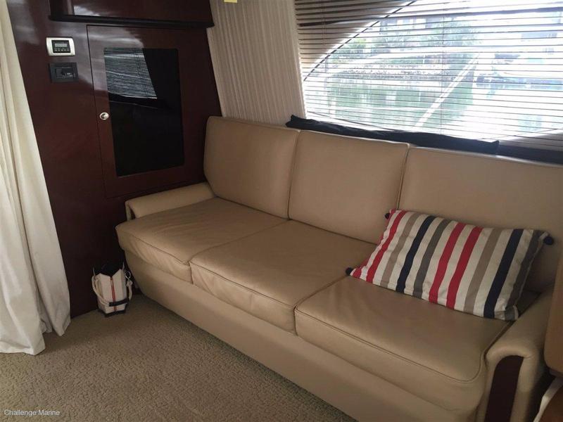 Sea Ray 44 Sedan Bridge Big volume live aboard resort style living