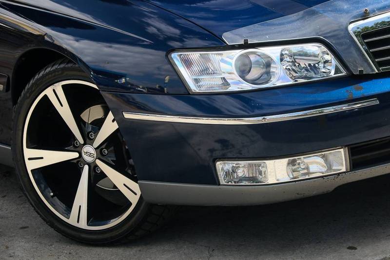 2004 HOLDEN STATESMAN V8 WK