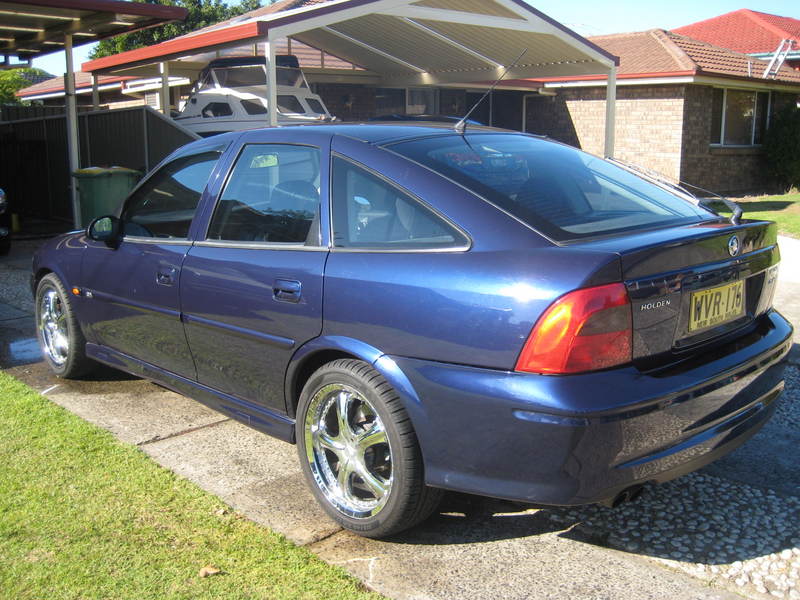 2000 HOLDEN VECTRA CD JSII