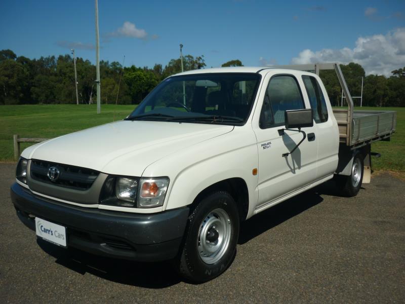 2004 TOYOTA HILUX WORKMATE