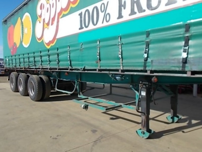 1981 Krueger Curtainsider Semi Trailer