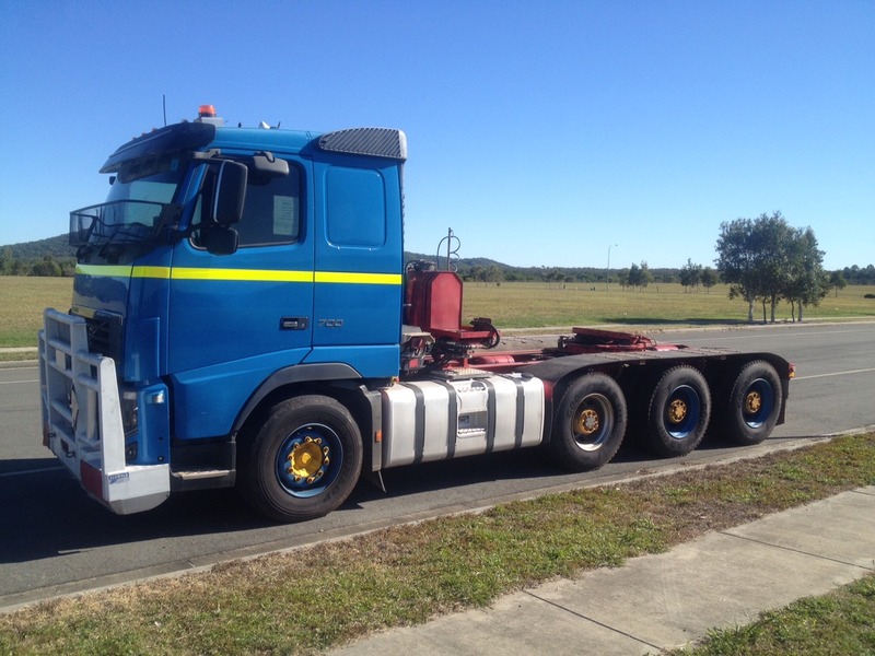 2011 VOLVO FH16 700hp Tri Drive 8x6