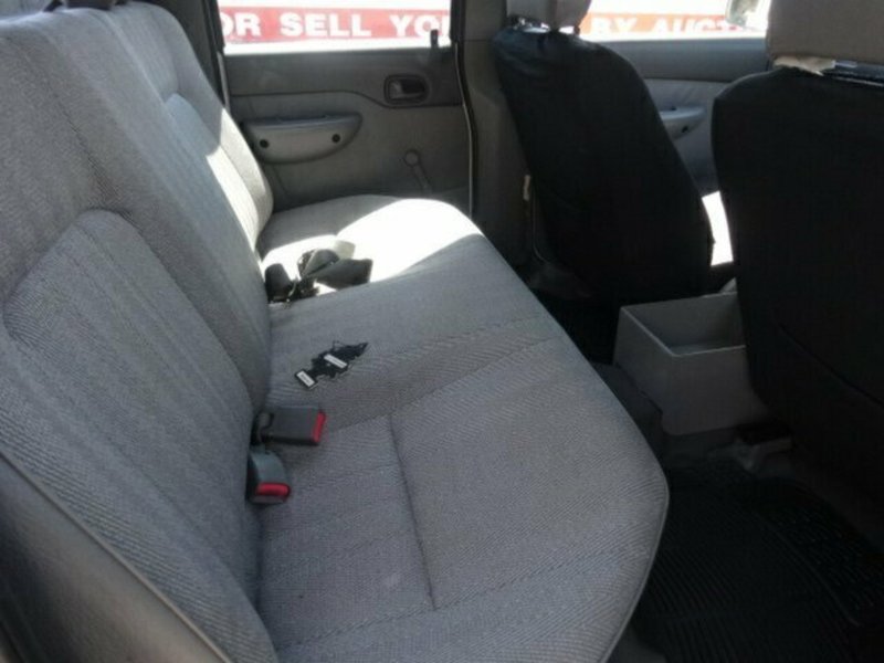 2002 MAZDA B2600 BRAVO DX (4x4)