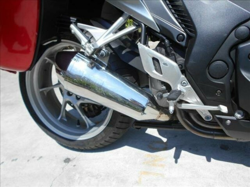 2010 HONDA 1200CC VFR1200F A