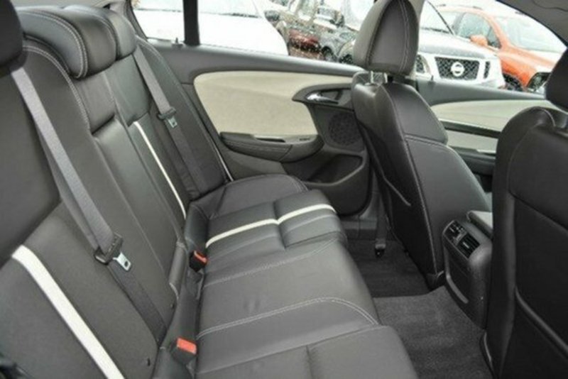 2014 HOLDEN CALAIS V VF