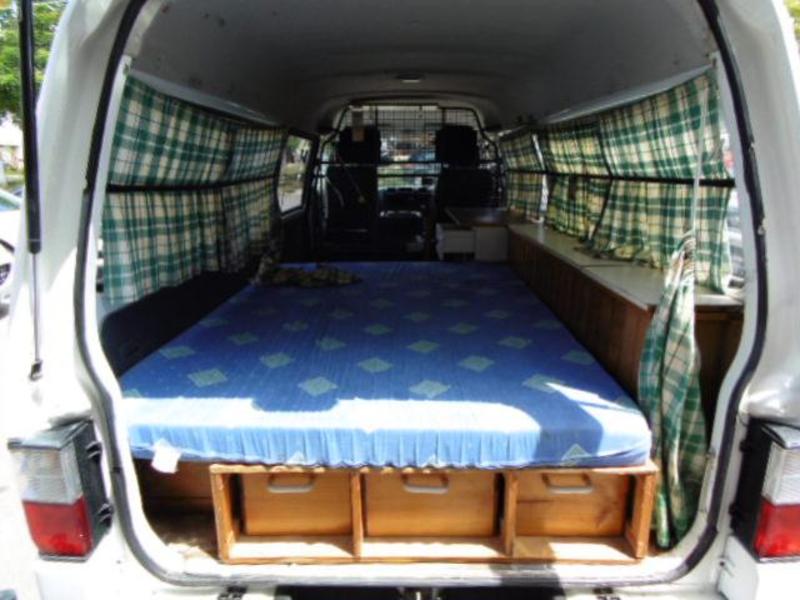 2001 MAZDA E2500 E