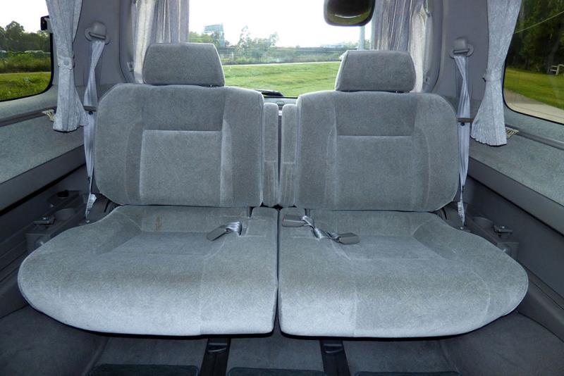 2000 NISSAN ELGRAND E50