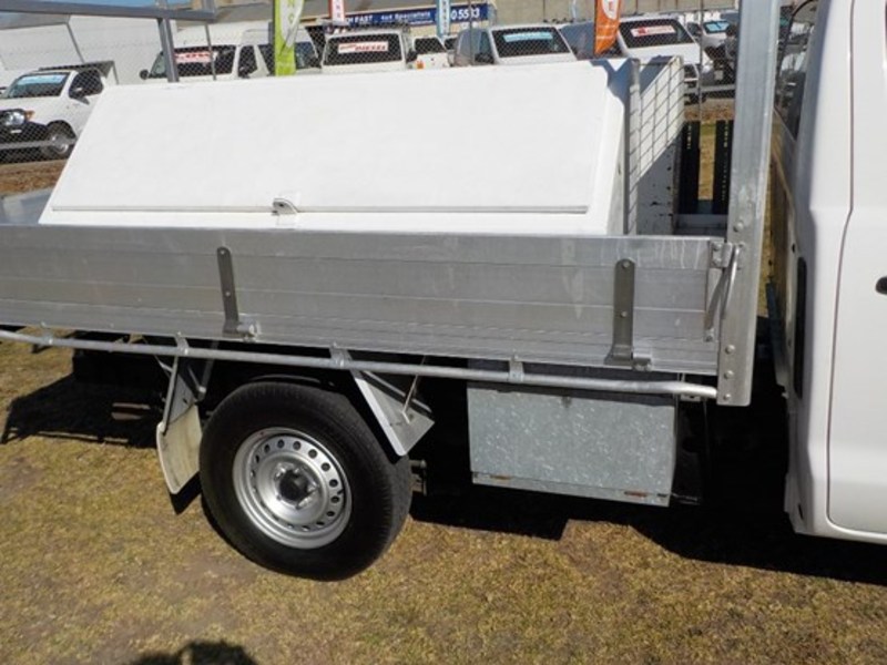 2006 TOYOTA HILUX WORKMATE TGN16R