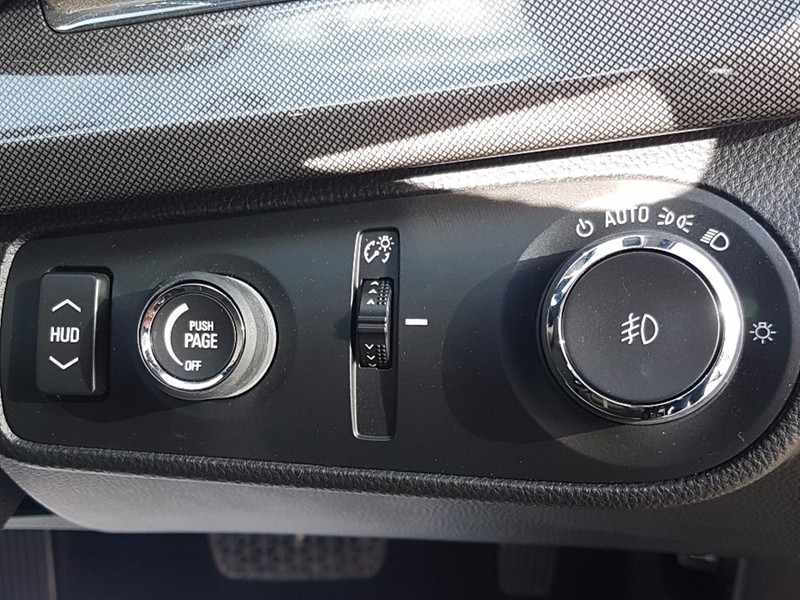 2014 HOLDEN CALAIS V VF
