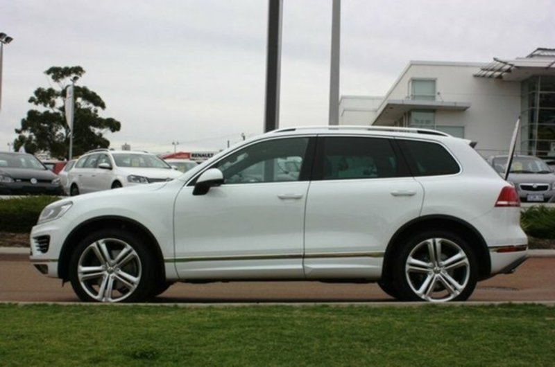 2015 VOLKSWAGEN TOUAREG V8 TDI R-LINE 7P MY15