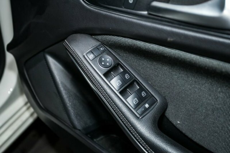 2014 MERCEDES-BENZ A180 BE 176 MY14