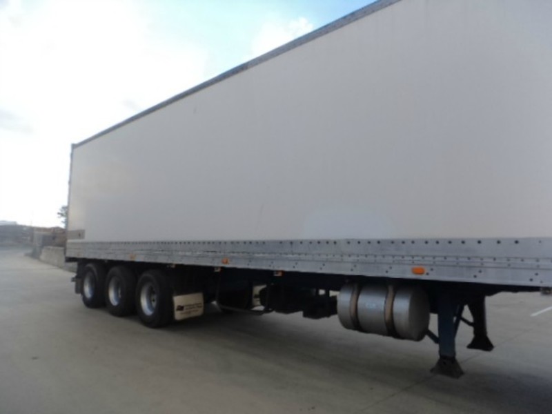 1996 Lucar Refrigerated Van Semi Trailer