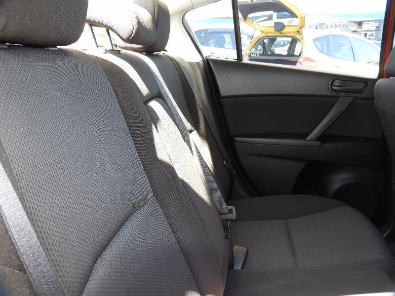 2010 MAZDA 3 Neo