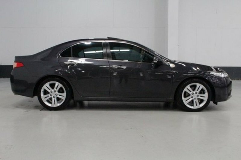 2011 HONDA ACCORD EURO LUXURY NAVI 10 MY11