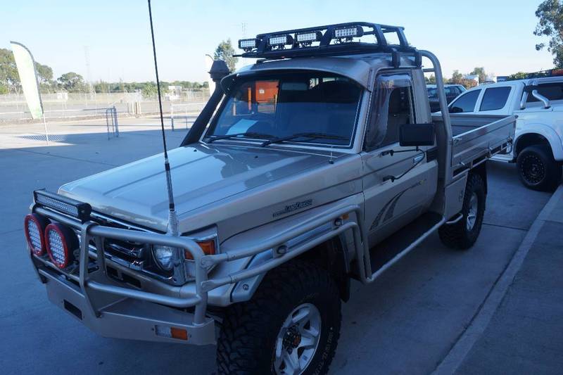 2006 TOYOTA LANDCRUISER RV (4x4) HDJ79R