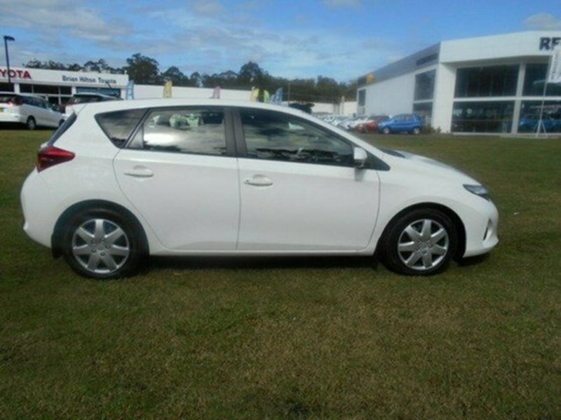 2013 TOYOTA COROLLA ASCENT ZRE182R