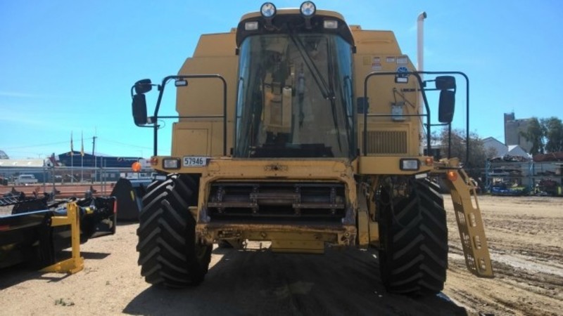 1999 NEW HOLLAND TX68 Plus TX68 Plus HarvesterHeader