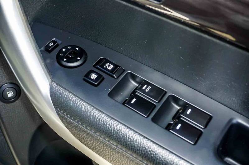 2011 KIA SORENTO Si (4x4) XM MY11