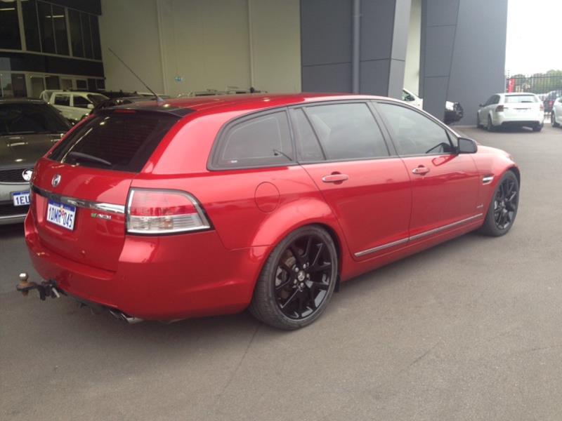 2010 HOLDEN CALAIS V REDLINE EDITION VE II