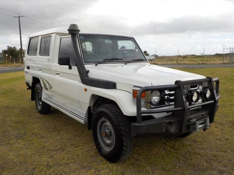 2006 TOYOTA LANDCRUISER RV TROOPCARRIER HDJ78R