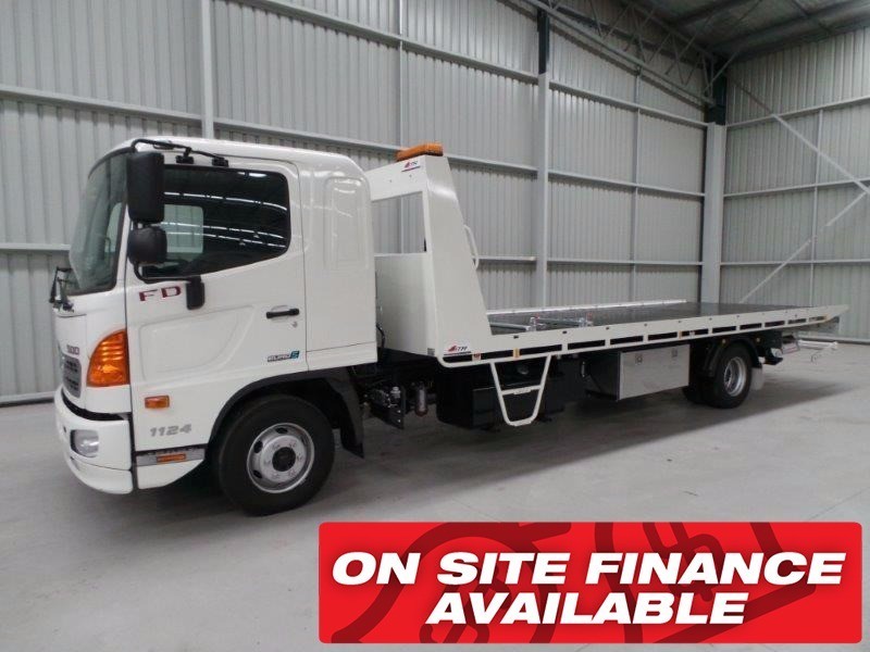 2016 HINO FD 1124-500 Series FD 1124-500 Series Truck
