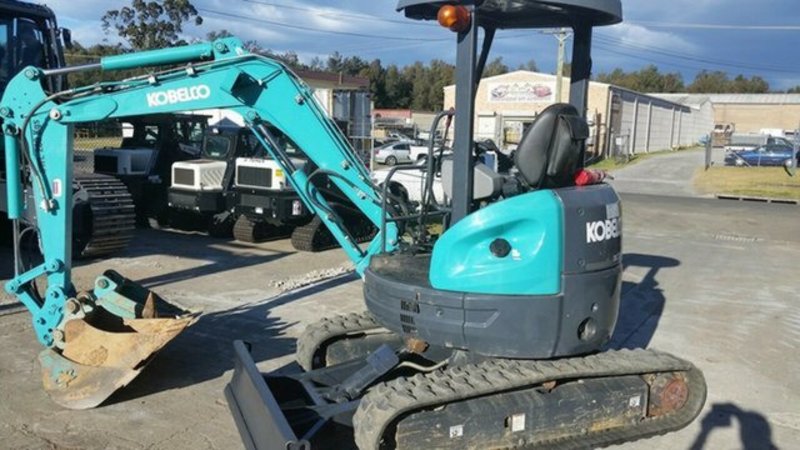2013 KOBELCO SK30SR-5 