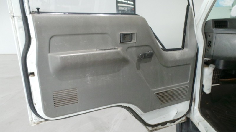 1994 MITSUBISHI CANTER Truck