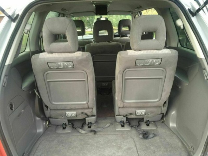 2004 MAZDA MPV LW10J2