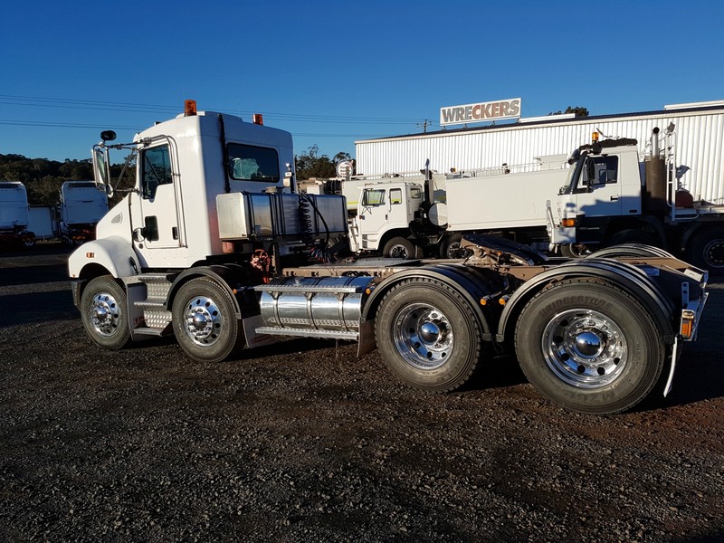 2015 KENWORTH T359 8X4 PRIME MOVER T359 Truck