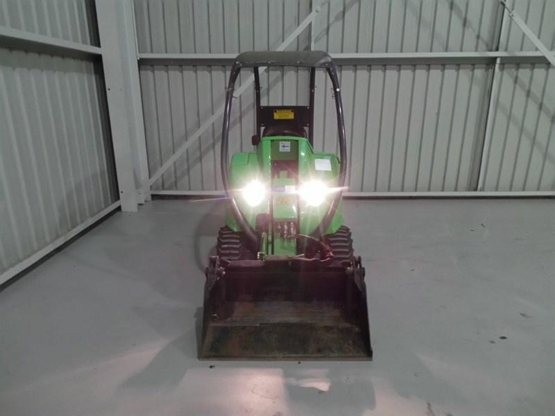 AVANT 220 WHEEL LOADER