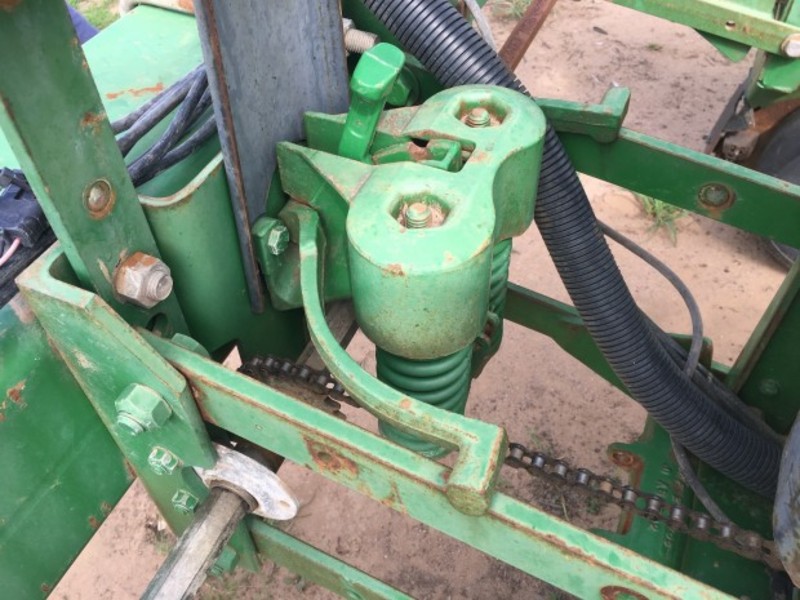 JOHN DEERE 1700 Planters