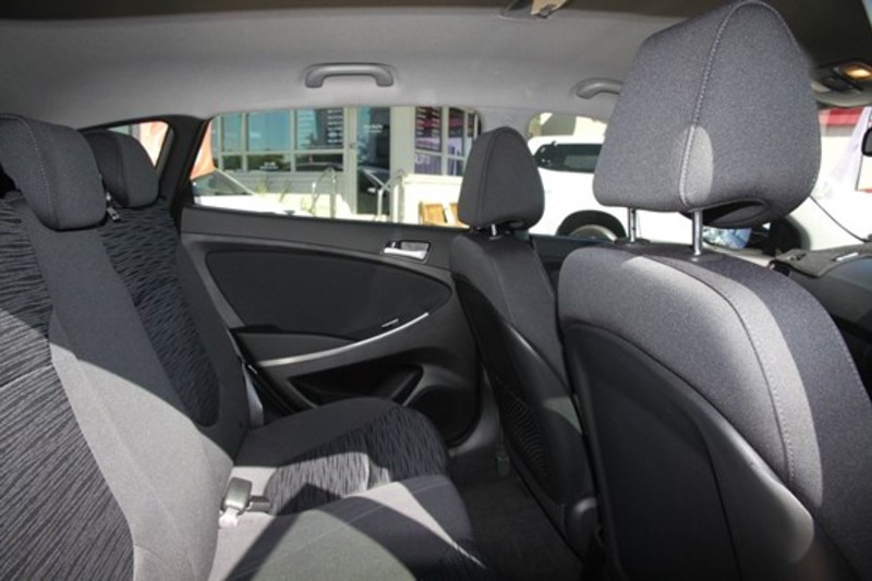 2015 HYUNDAI ACCENT ACTIVE RB3