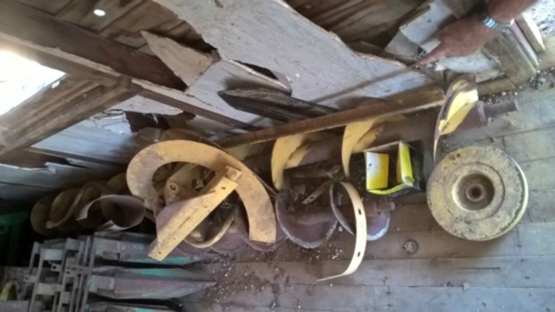 1984 NEW HOLLAND TR95 TR95 TR95 HarvesterHeader