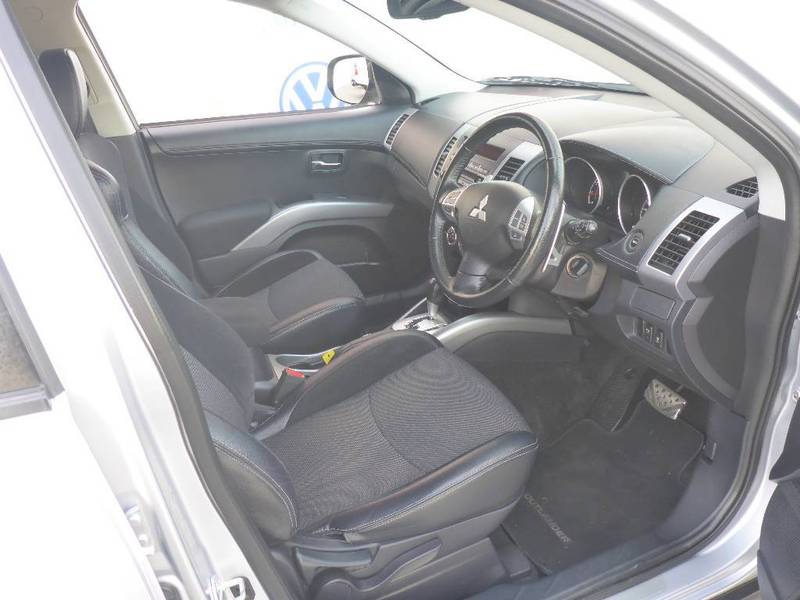 2012 MITSUBISHI OUTLANDER XLS ZH MY12