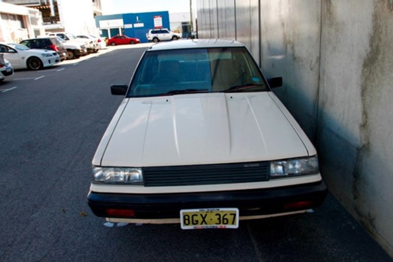 1989 NISSAN PINTARA GLI (No Series)