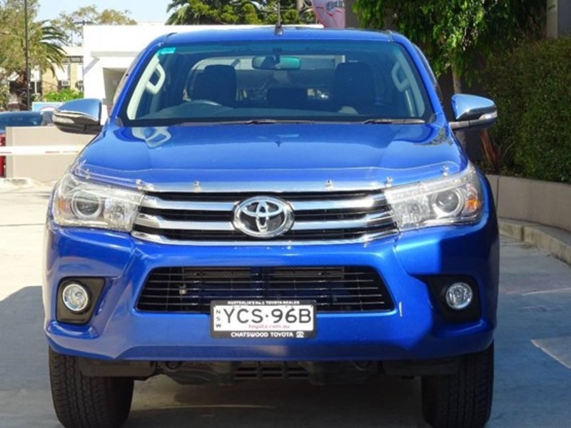 2015 TOYOTA HILUX SR5 GUN126R