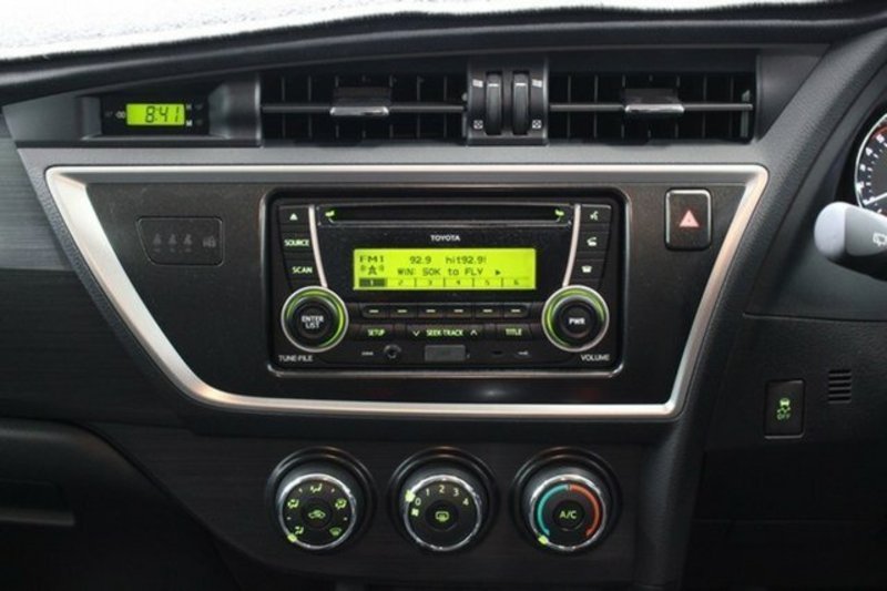 2013 TOYOTA COROLLA ASCENT ZRE182R