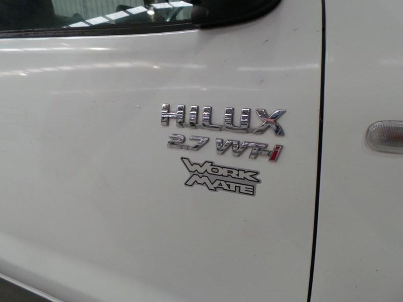 2005 TOYOTA HILUX