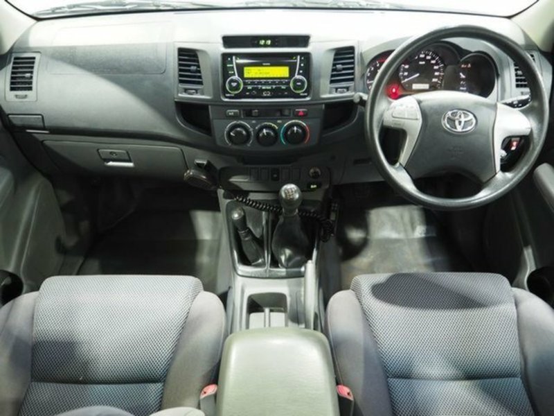 2012 TOYOTA HILUX SR (4x4) KUN26R MY12