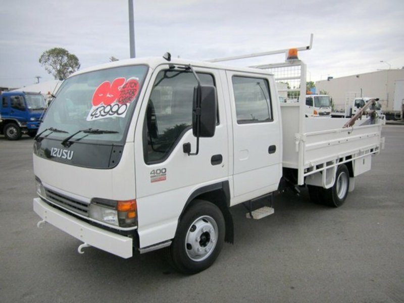 2005 ISUZU NPR 400 CREW N5