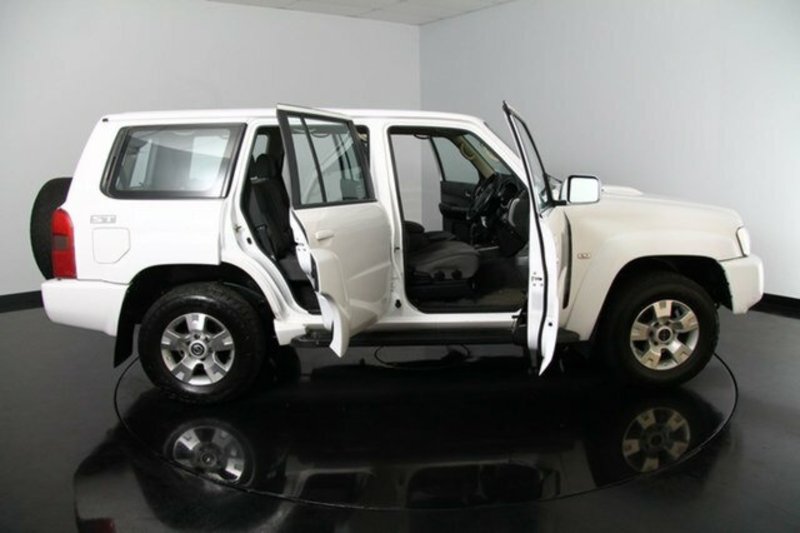 2006 NISSAN PATROL ST (4x4) GU IV