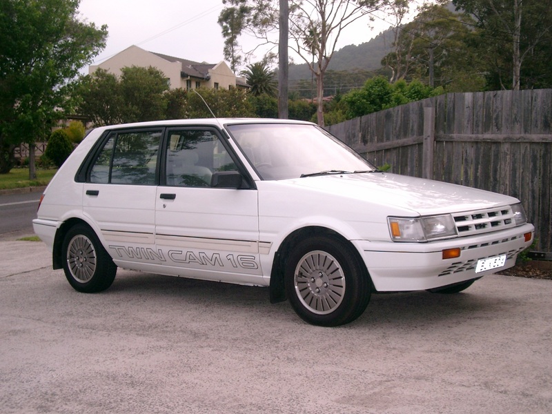 1986 TOYOTA COROLLA TWIN CAM AE82